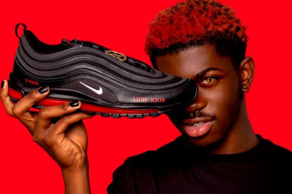 Bizarni satanistički Nike model donosi veliku tužbu svom tvorcu