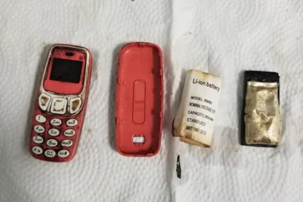 Kosovski Albanac progutao Nokia telefon u komadu