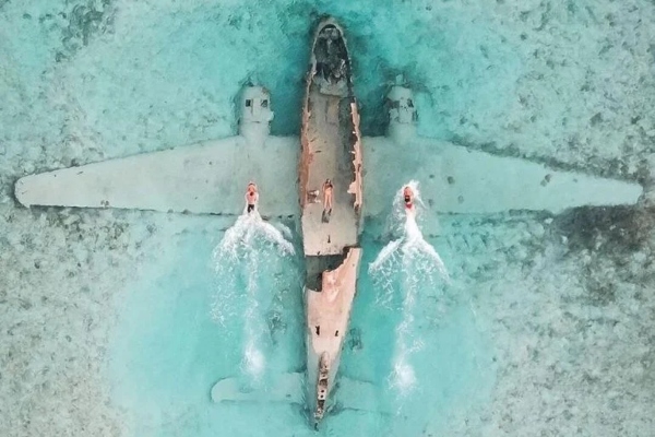potopljena-olupina-pablovog-aviona-koji-je-sluzio-za-transport-kokaina
