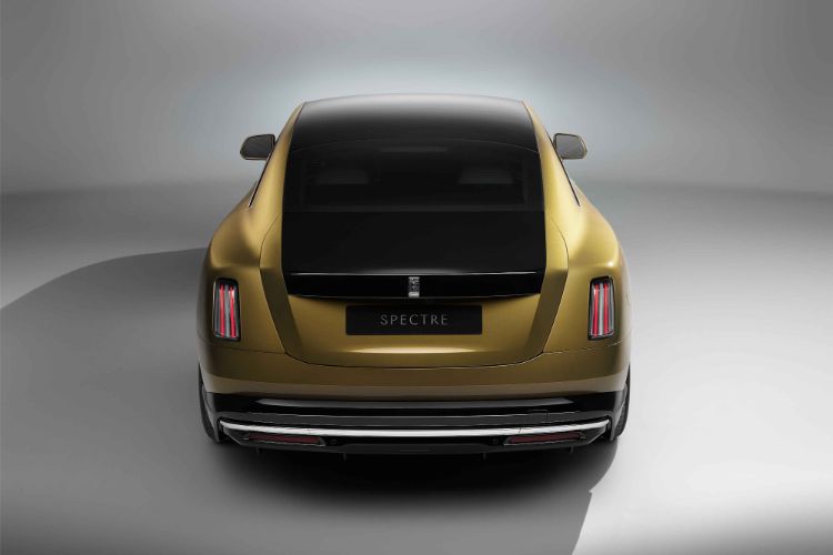 rolls-royce-spectre-unveiled-the-marques-first-fully-electric-motor-car-15