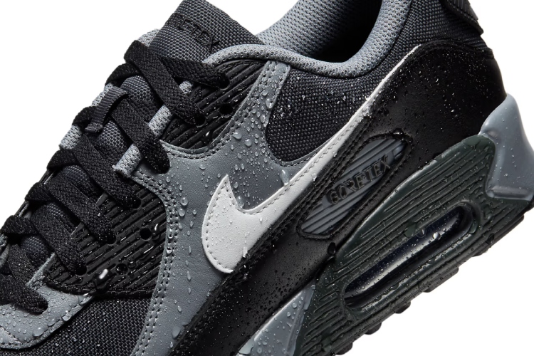 nike-predstavlja-air-max-90-model-potpuno-spreman-za-kisu-5