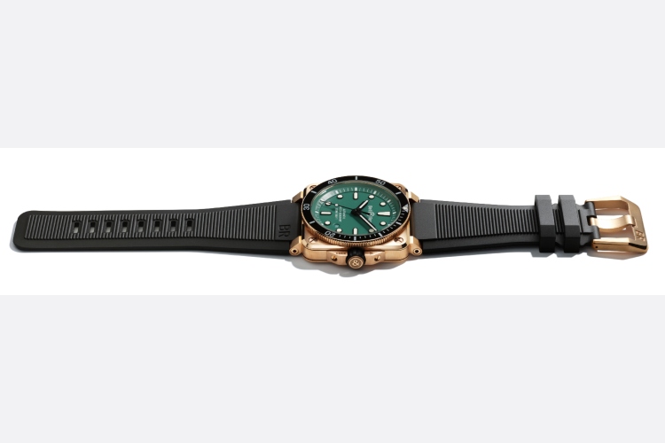 bell-ross-br-03-92-diver-black-green-bronze-4