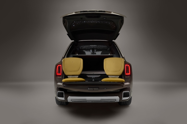 rolls-royce-predstavlja-cullinan-series-ii-hrabra-evolucija-vrhunskog-luksuznog-suv-5