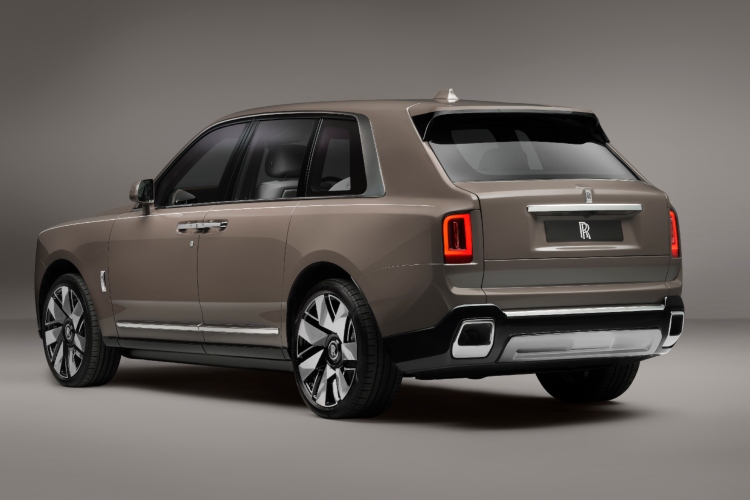 rolls-royce-predstavlja-cullinan-series-ii-hrabra-evolucija-vrhunskog-luksuznog-suv-7