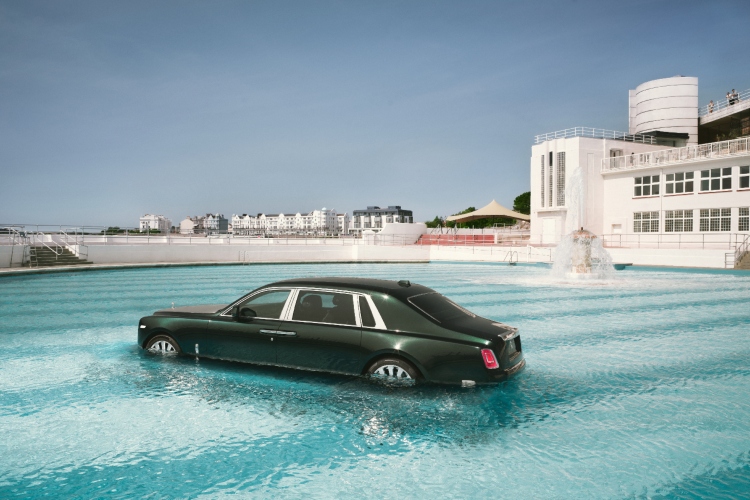 sto-godina-rolls-royce-phantom-modela-muzicko-putovanje-od-sansone-do-rokenrola-popa-i-repa-12