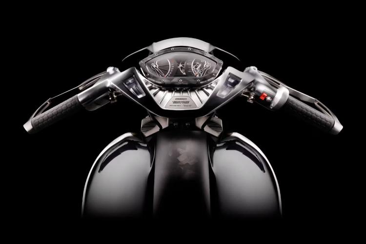 kada-satovi-sretnu-brzinu-richard-mille-i-brough-superior-predstavili-rmb-01-motociklrichard-mille-i-brough-superior-udruzili-su-snage-kako-bi-predstavili-ekskluzivni-motocikl-rmb-01-futuris-3