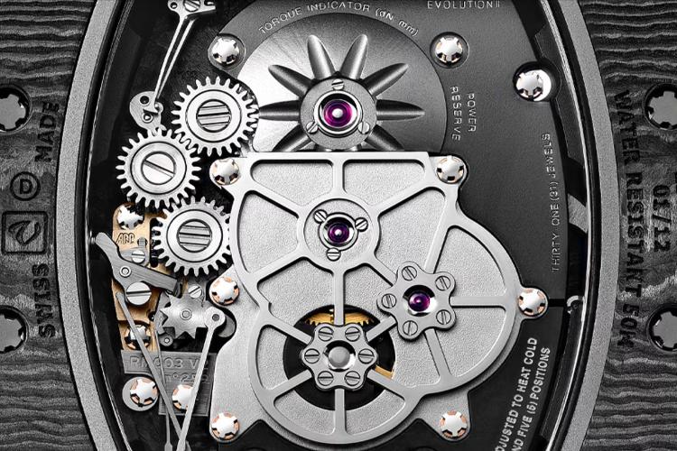 kada-satovi-sretnu-brzinu-richard-mille-i-brough-superior-predstavili-rmb-01-motociklrichard-mille-i-brough-superior-udruzili-su-snage-kako-bi-predstavili-ekskluzivni-motocikl-rmb-01-futuris-12
