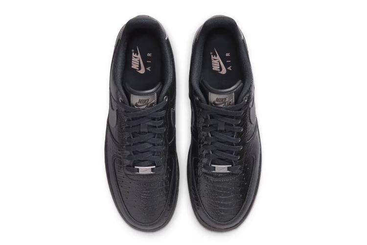 nike-air-force-1-low-triple-black-croc-crne-patike-sneaker-kultura-muski-stil-muski-magazin-5