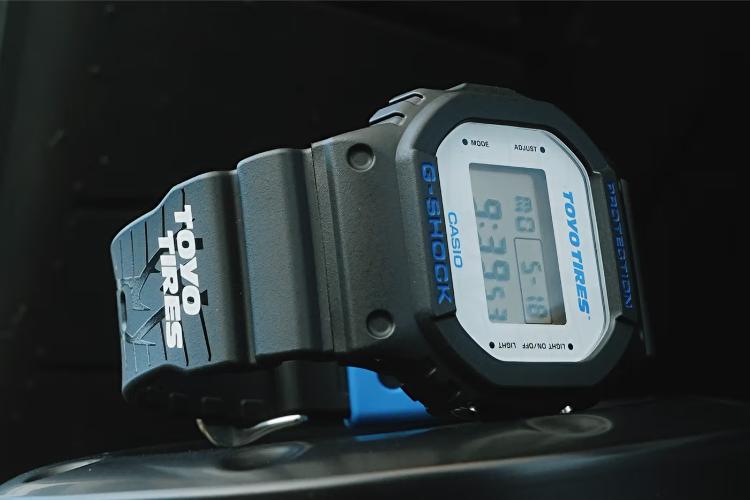 g-shock-dw5600tt25-1-toyo-tires-proxes-sport-r-motorsport-muski-satovi-muski-magazin-2