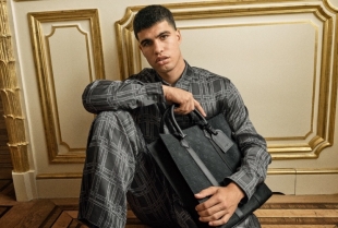 Formalna elegancija - Karlos Alkaraz u novoj Louis Vuitton kampanji