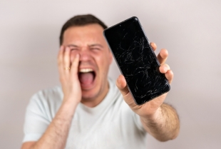 Telefoni sa ekranima koji će se sami zanavljati stižu do 2028. godine
