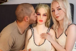 Zbog svoje nezasite želje za seksom od žene dobio lutku koja liči na nju