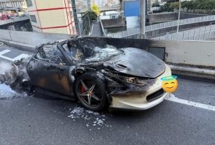 San koji je trajao sat vremena: Ferari 458 Spider izgoreo na autoputu u Japanu