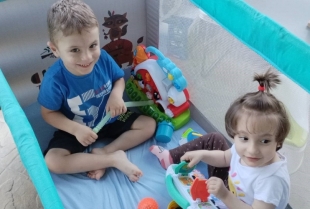 Lena i Kosta Ćeferjanović – dvoje dece, jedna borba i bezbroj razloga da im pomognemo